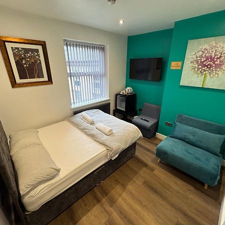 Southgate Luxury Apartments Elland 外观 照片