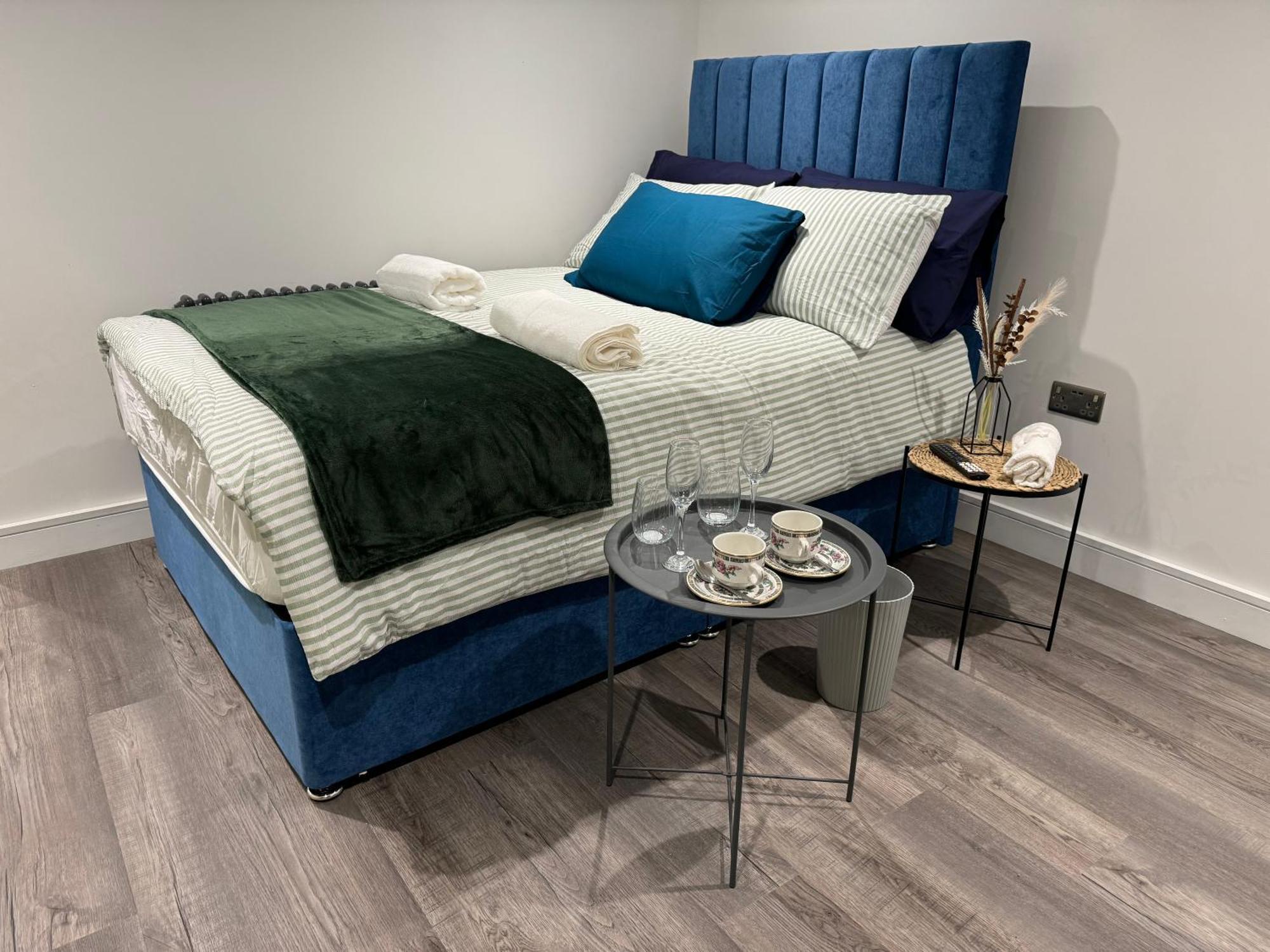Southgate Luxury Apartments Elland 外观 照片