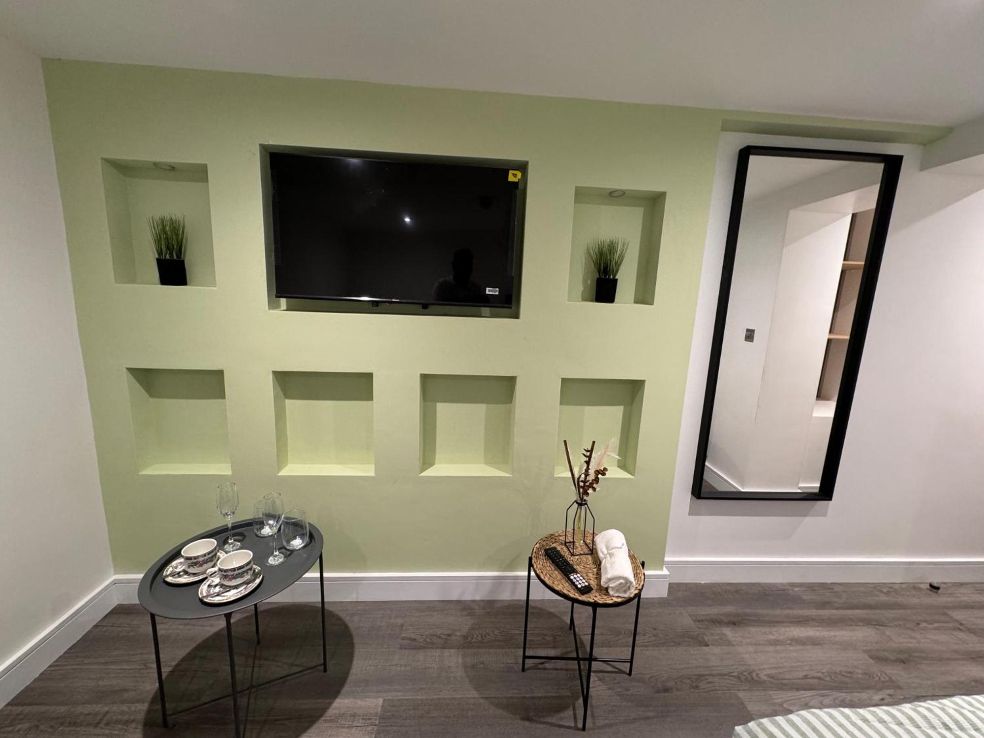 Southgate Luxury Apartments Elland 外观 照片
