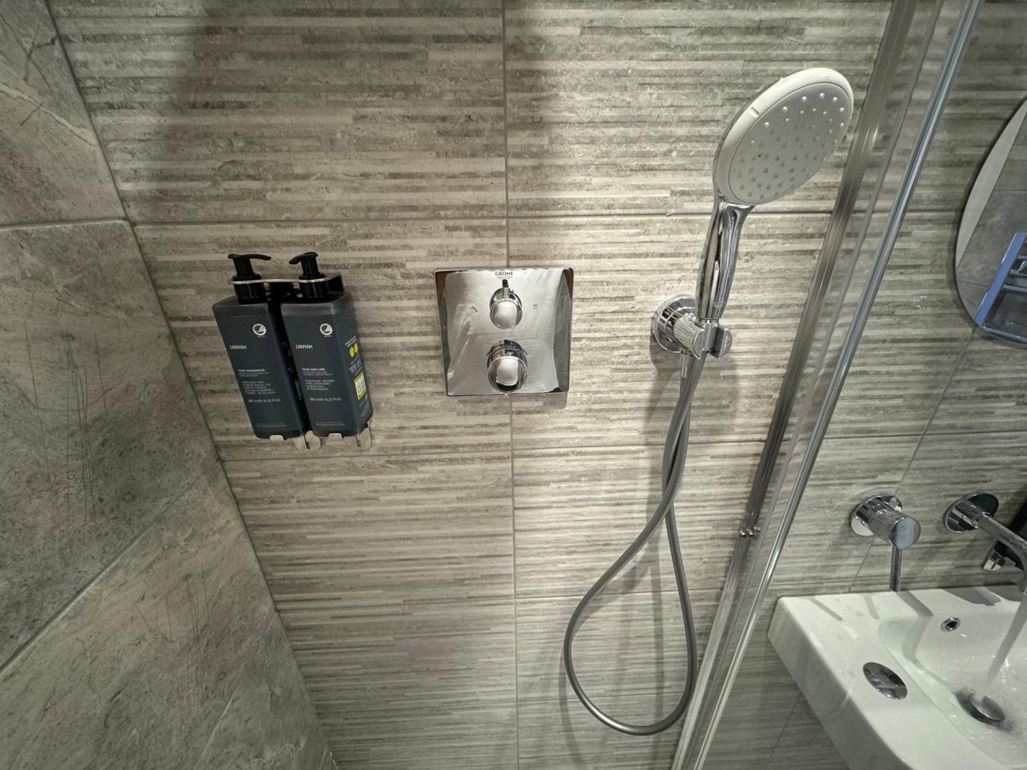 Southgate Luxury Apartments Elland 外观 照片