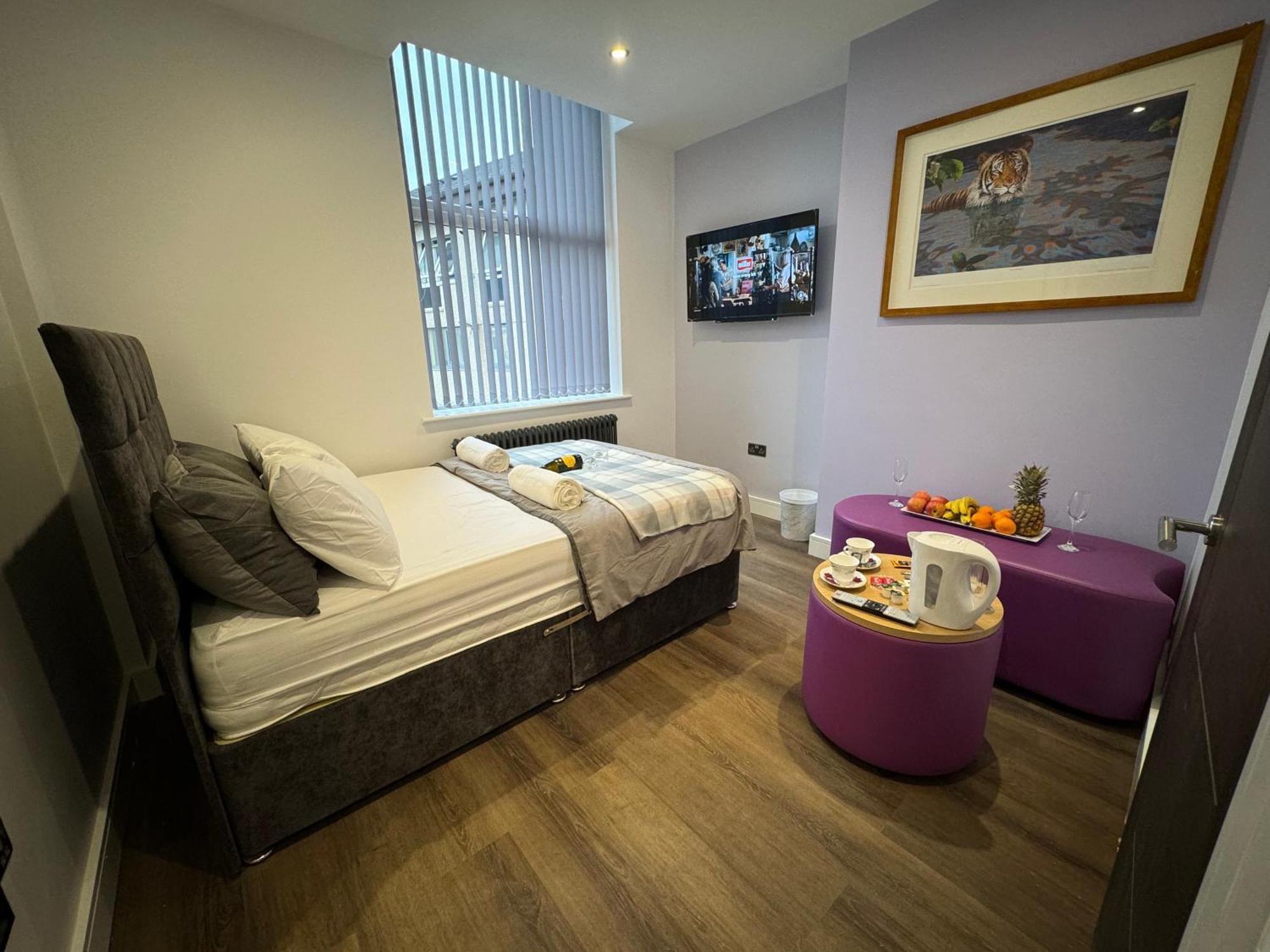 Southgate Luxury Apartments Elland 外观 照片