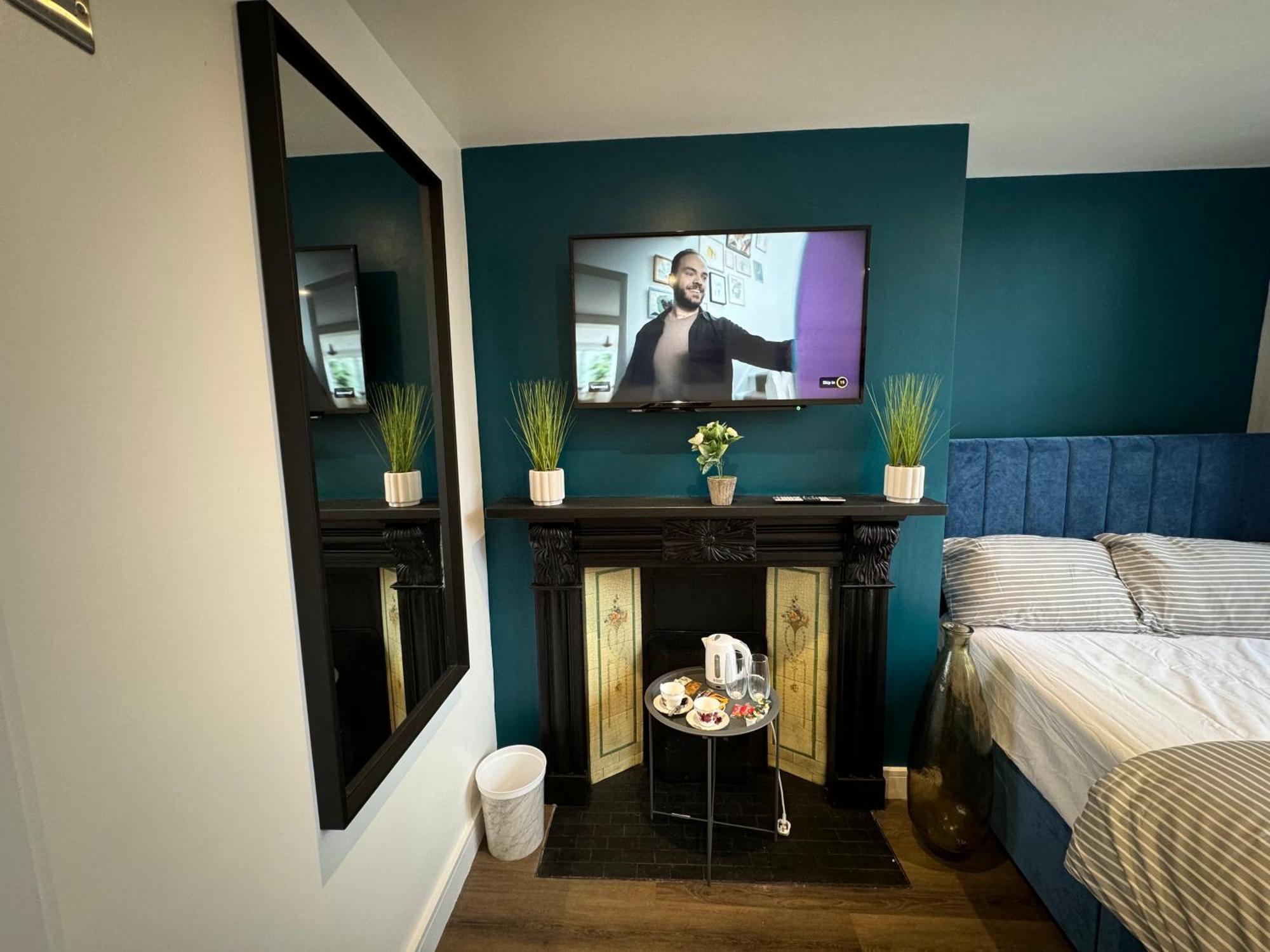 Southgate Luxury Apartments Elland 外观 照片