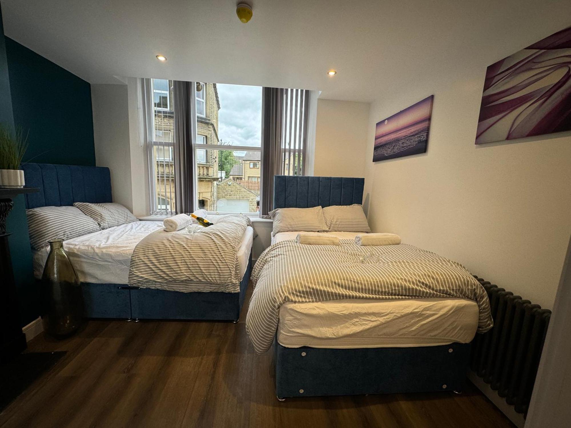 Southgate Luxury Apartments Elland 外观 照片