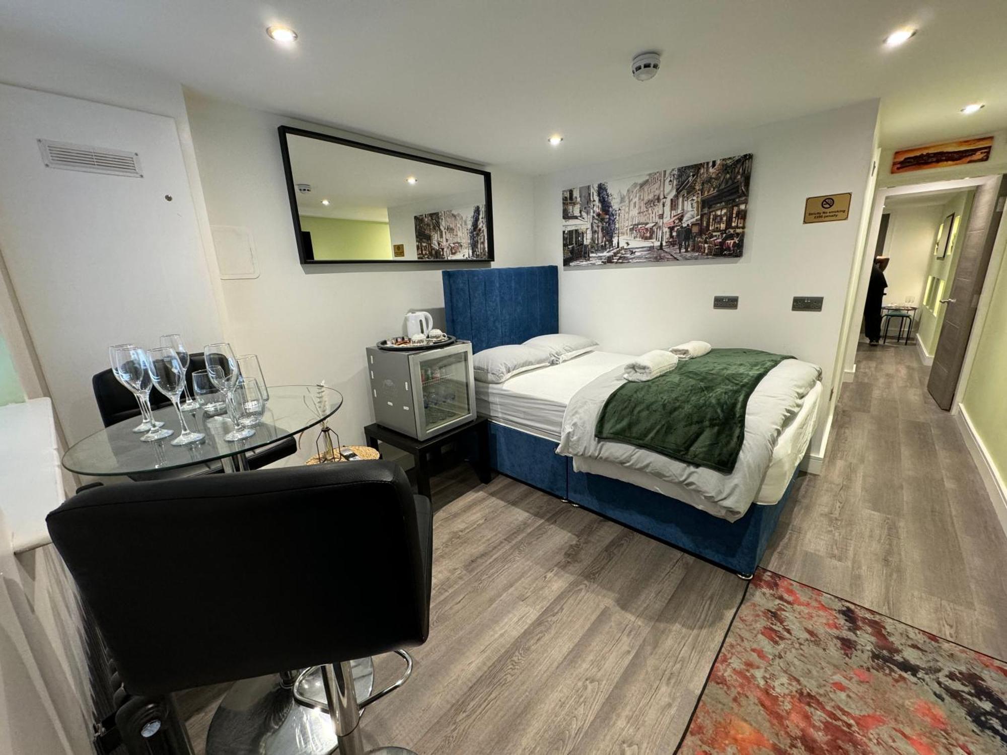 Southgate Luxury Apartments Elland 外观 照片