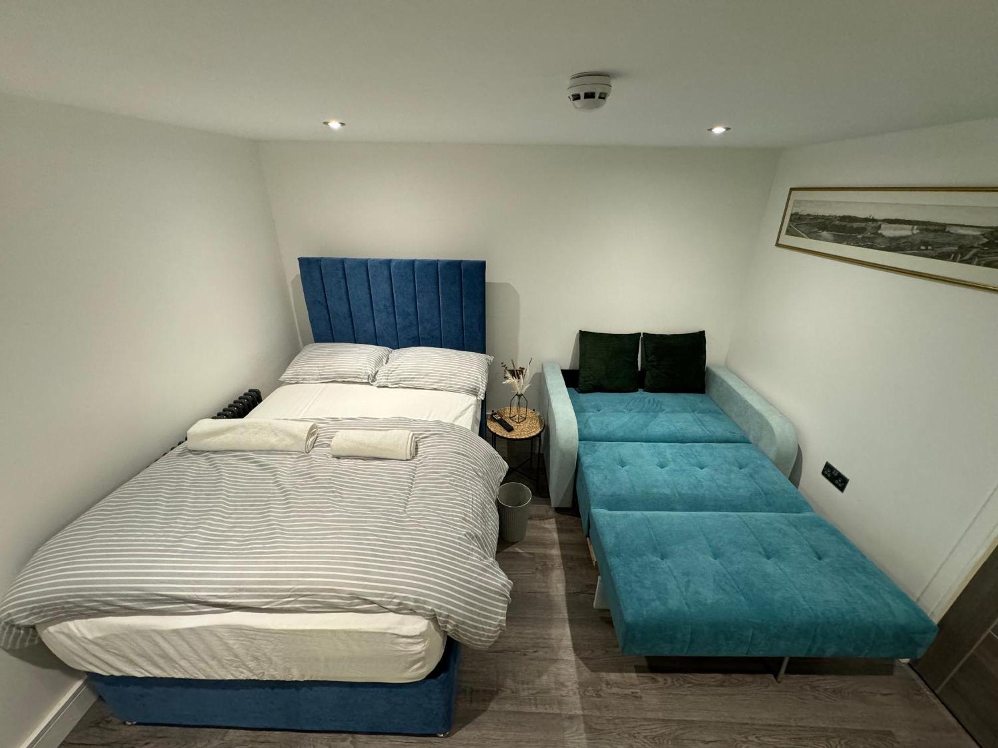 Southgate Luxury Apartments Elland 外观 照片