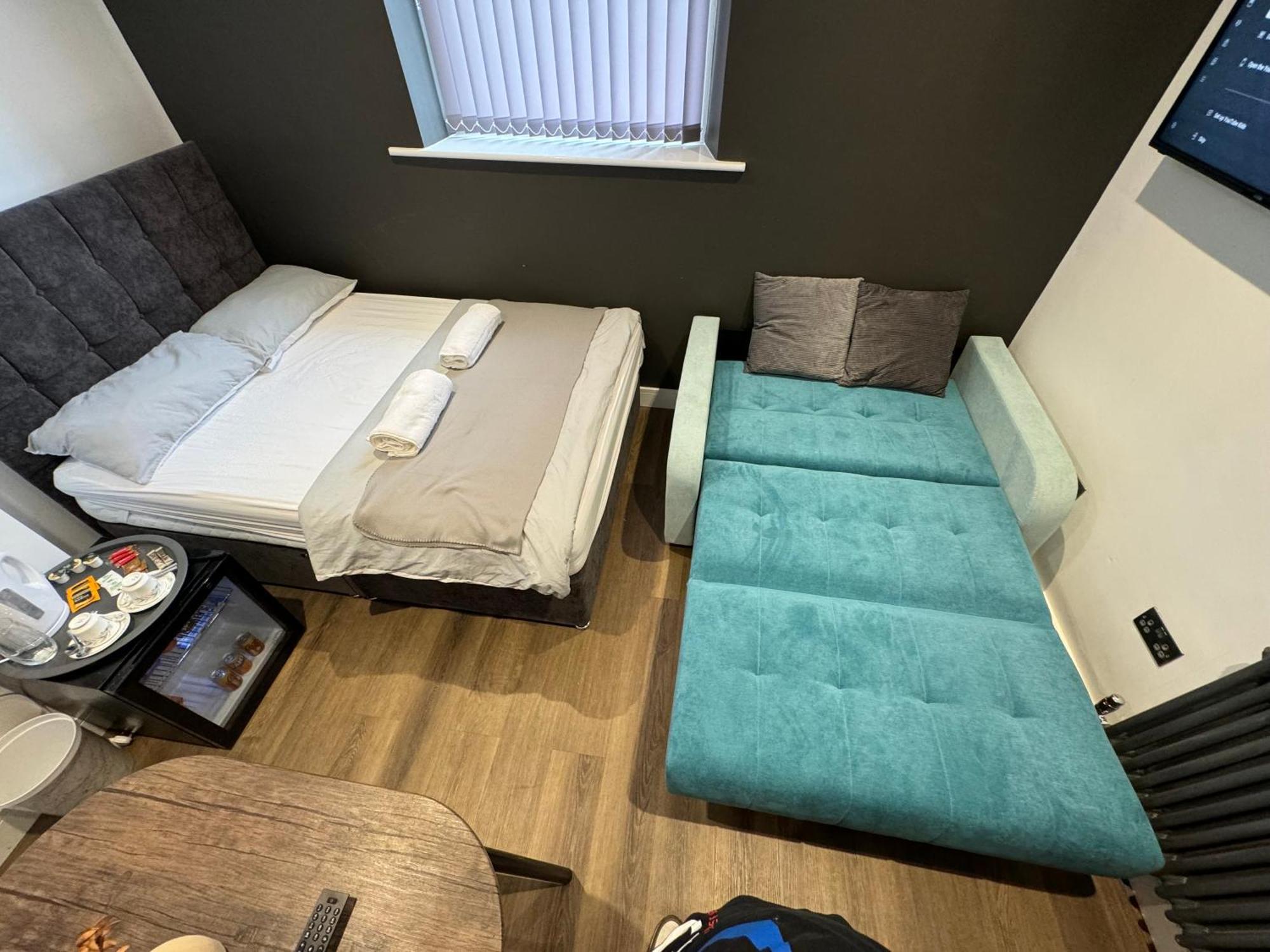 Southgate Luxury Apartments Elland 外观 照片